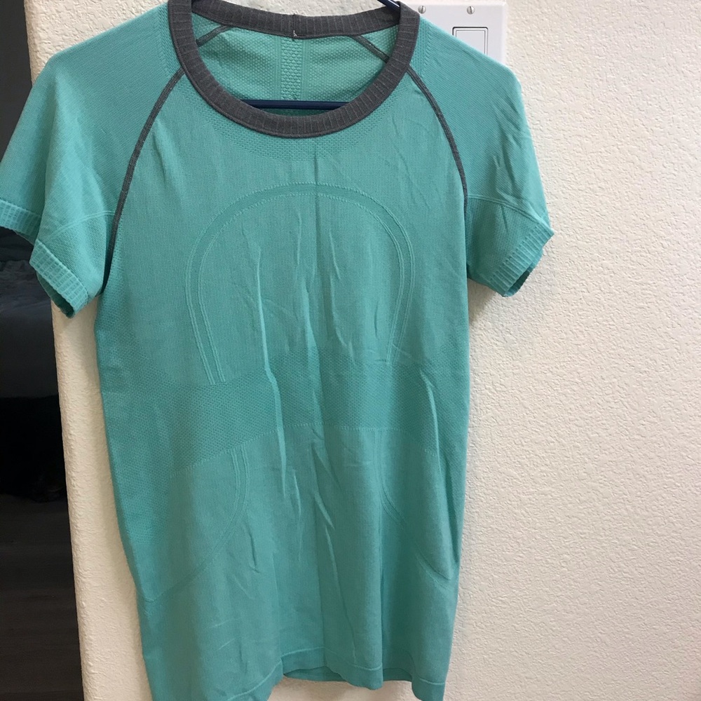 Lululemon swiftly tech tee - turquoise - size 8